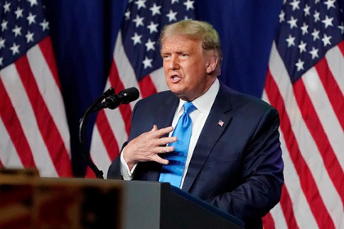 Экс-глава разведки США рассказал о лжи в деле о сговоре Трампа и России