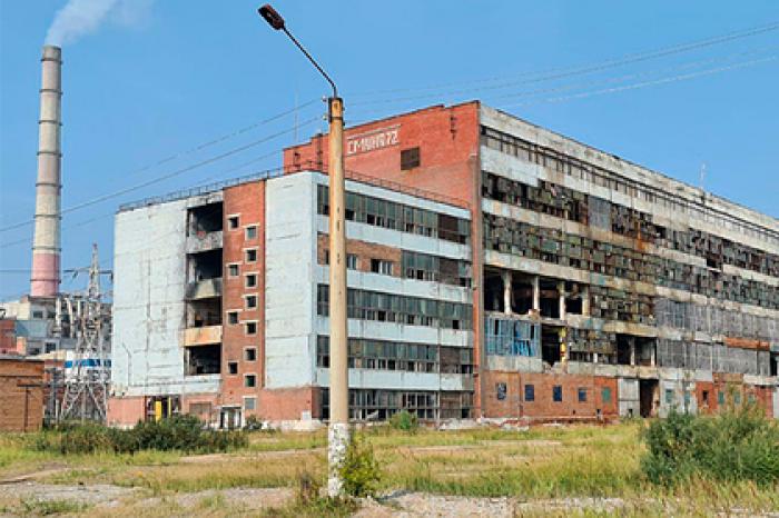 Фотографии токсичного химзавода под Иркутском сравнили с постапокалипсисом