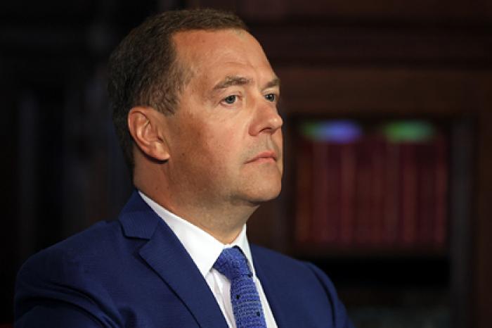 Медведев призвал считаться со сторонниками Фургала