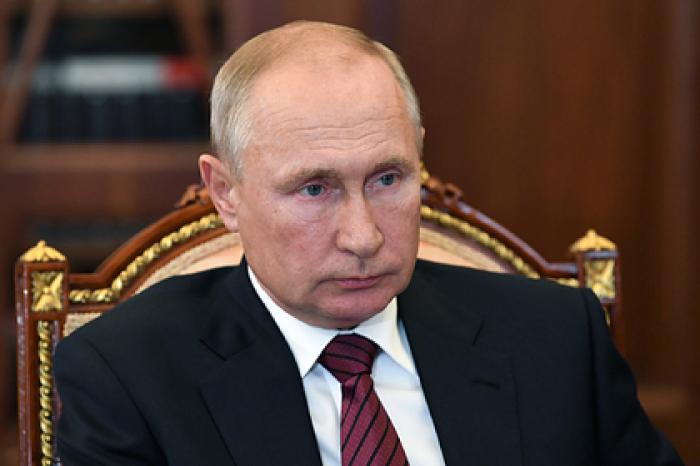 Путин обсудил с Совбезом ситуацию с «ближайшими соседями» России