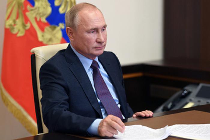 Путин поручил проработать создание морского перегрузочного терминала на Камчатке