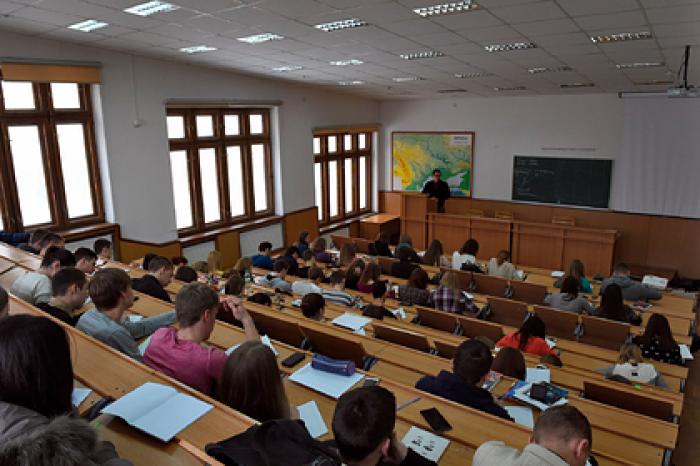 Раскрыты подробности начала нового учебного года в российских вузах