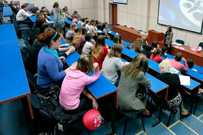 Студентка российского вуза ответила на вопрос о повышении стоимости обучения