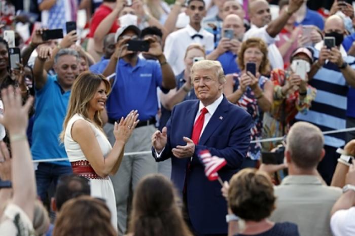 Трамп усмотрел в пандемии божественную проверку