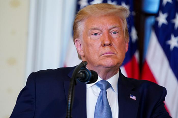 Трамп вознамерился остаться президентом на третий срок