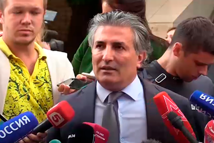 Удивленный увольнением адвокат Ефремова попал на видео
