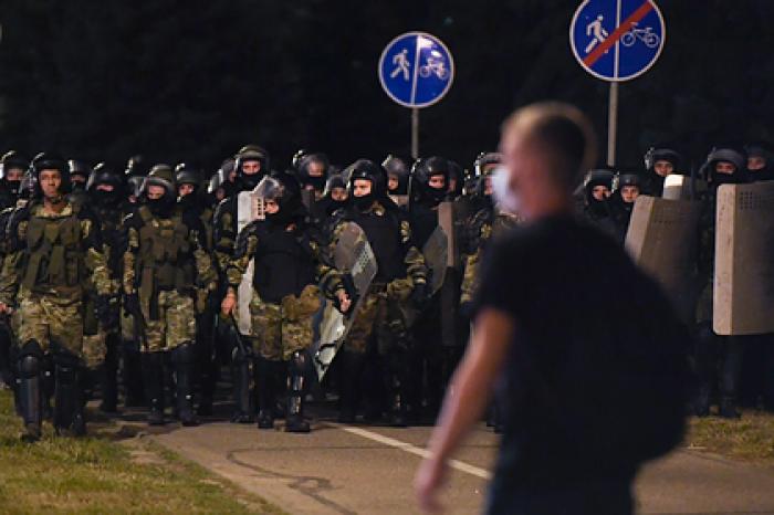 В Белоруссии возбудили более 20 дел за насилие против силовиков