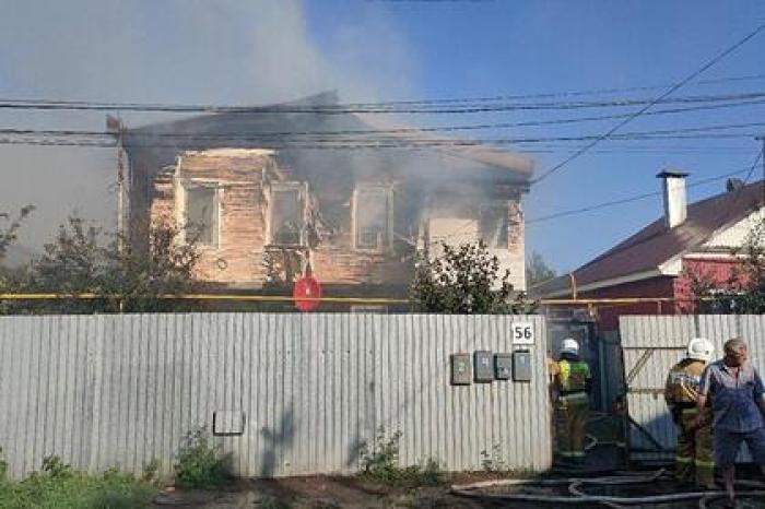 В российском городе загорелись 10 частных домов