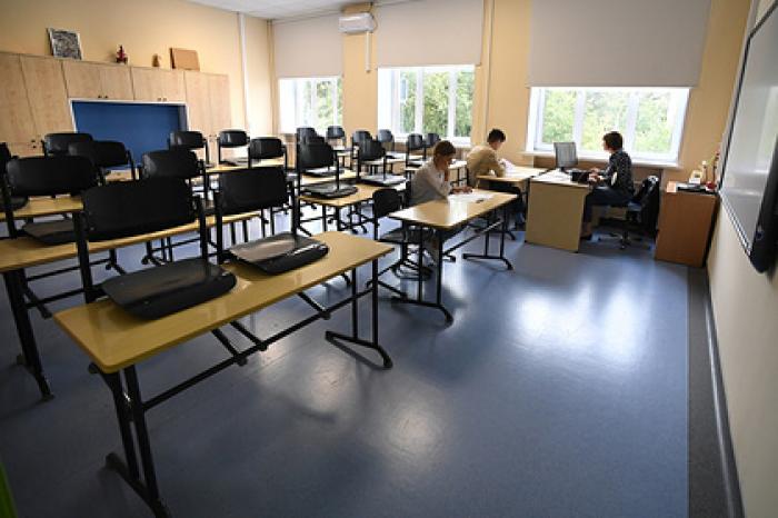 Вычислена доля работников московских школ с антителами к коронавирусу