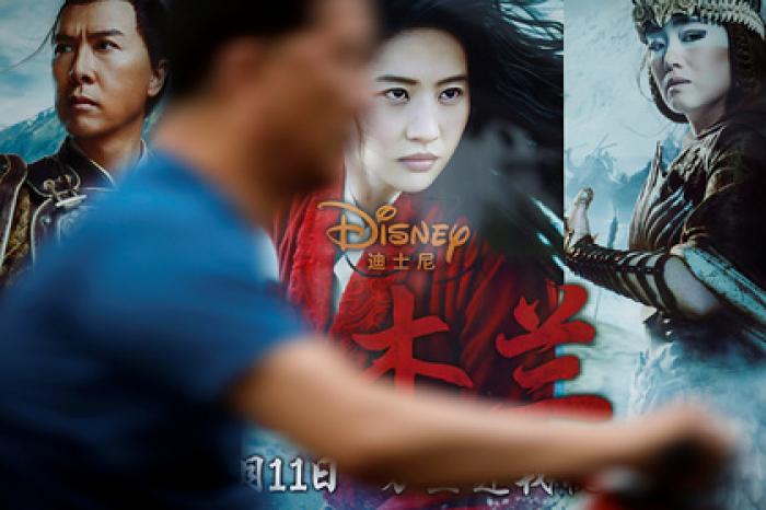 Disney попросили объяснить кооперацию с властями Синьцзяна на съемках «Мулан»