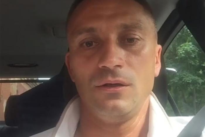 Критиковавший силовиков бывший футболист сборной Белоруссии остался без работы