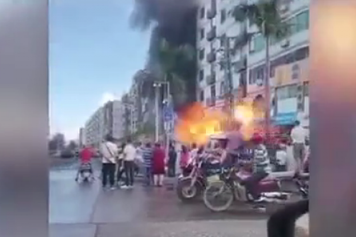 Момент взрыва рядом с отелем в Китае сняли на видео