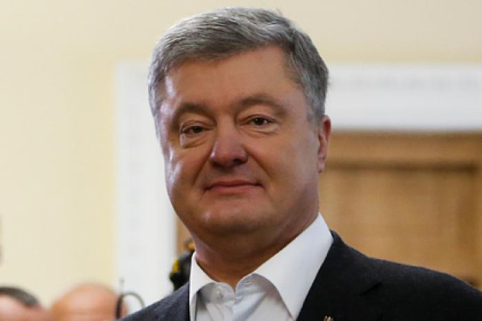 На Украине закрыли ряд уголовных дел против Порошенко