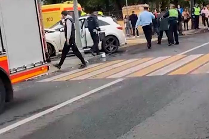 Появились подробности наезда певца за рулем Infiniti на людей в центре Москвы