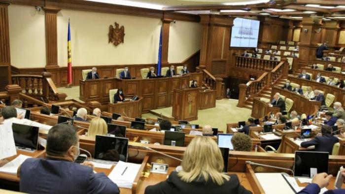 "Это уже какая-то дьяковщина!: горячие дебаты по поводу внесения поправок в Закон о госбюджете