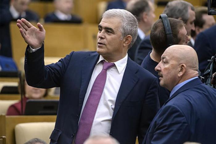 Сына депутата Госдумы из Дагестана арестовали за нападения на людей