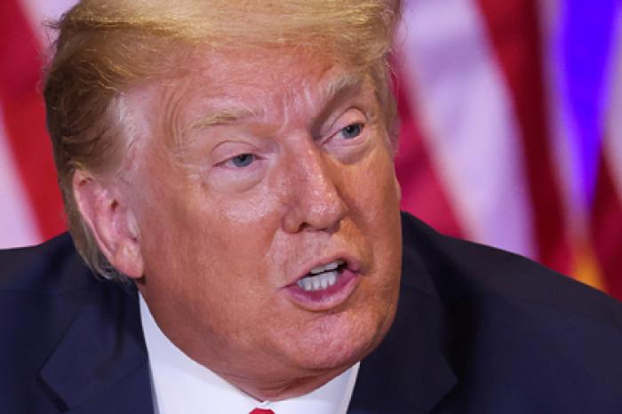 Трамп опроверг информацию о давлении на разработчиков вакцины от коронавируса