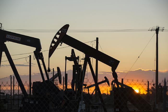 Ураган в США поднял цены на нефть