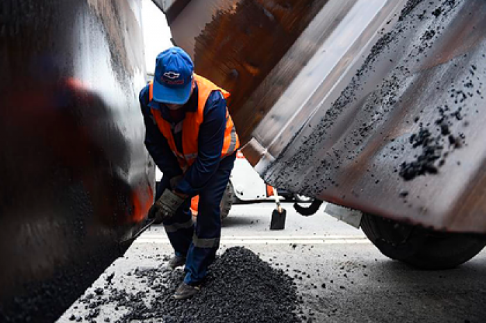 В Мурманске завершат ремонт дорог в «ручном режиме»