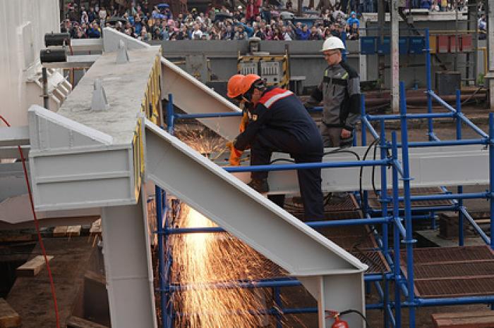 В России отложили строительство неатомных ледоколов