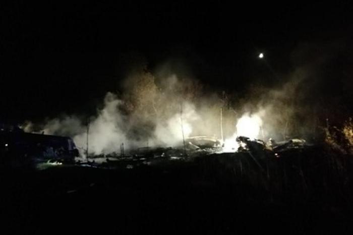 Зеленский пообещал приехать на место крушения военного самолета