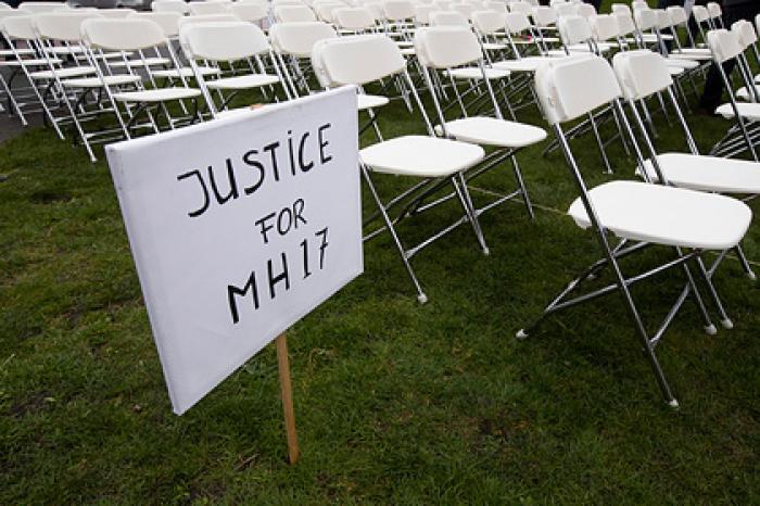 ЕС призвал Россию продолжить консультации по делу MH17