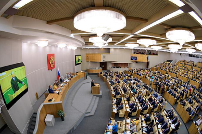 Госдума приняла в первом чтении законопроект о Конституционном суде