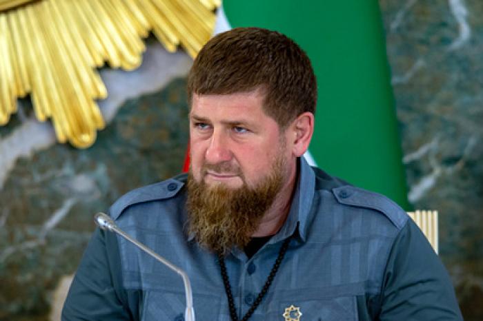 Кадыров предложил считать себя заказчиком отравления Навального