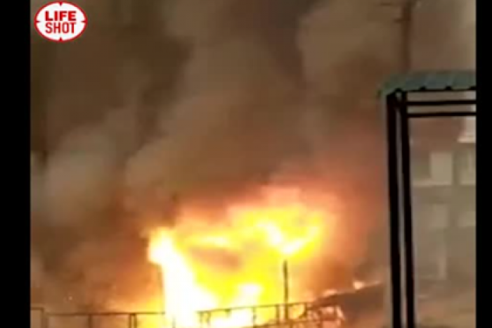 Момент взрыва в российской больнице попал на видео