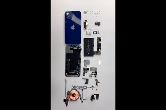 Показаны внутренности iPhone 12