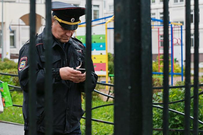 Российская учительница заклеила ребенку рот скотчем и ударила другого об парту