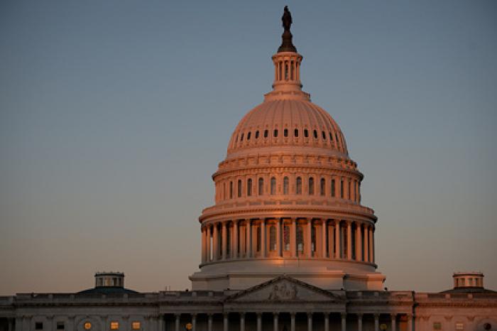 Сенаторы США призвали ввести санкции против России из-за инцидента с Навальным
