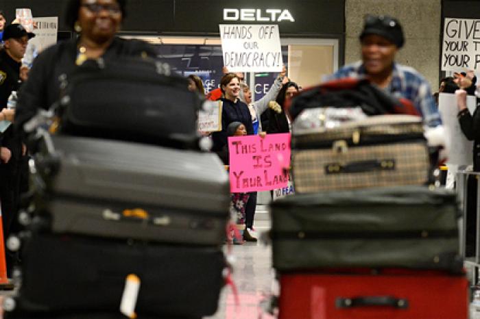 США примут рекордно мало беженцев