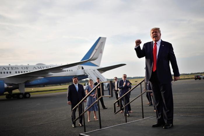 Трамп пошутил об эмиграции из США в случае проигрыша на выборах