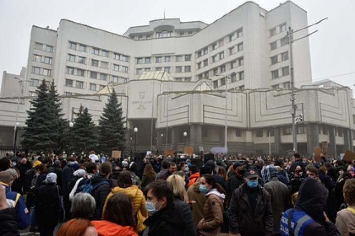 Украина признала проблемы со стабильностью на фоне «противостояния с Россией»