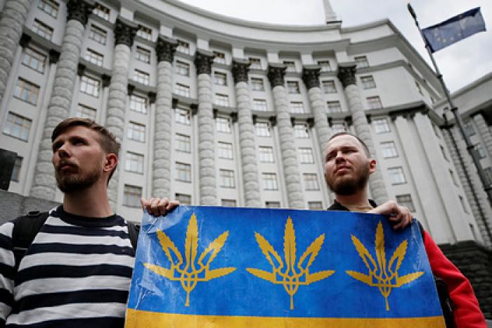 Вопросы о Крыме и Донбассе не включили во всеукраинский опрос