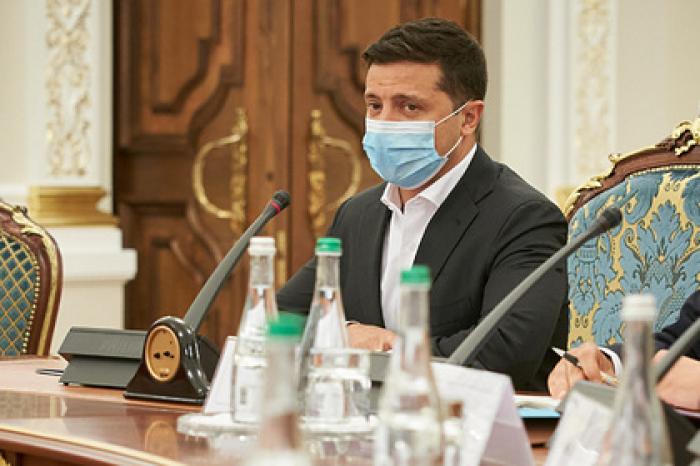 Зеленский объяснил падение своего рейтинга