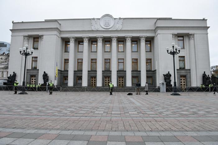 Депутат Верховной Рады назвал единственный способ спасти Украину