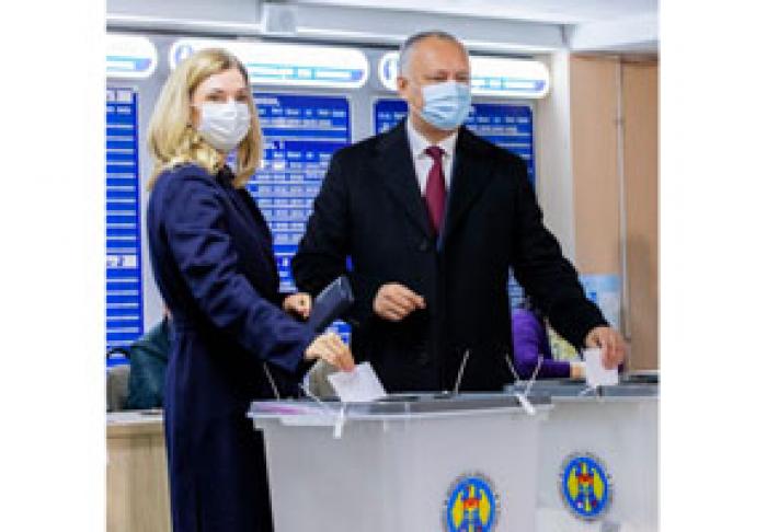ДЕЙСТВУЮЩИЙ ПРЕЗИДЕНТ ИГОРЬ ДОДОН ПРОГОЛОСОВАЛ ЗА МИР, СТАБИЛЬНОСТЬ И СБАЛАНСИРОВАННУЮ ВНЕШНЮЮ ПОЛИТИКУ