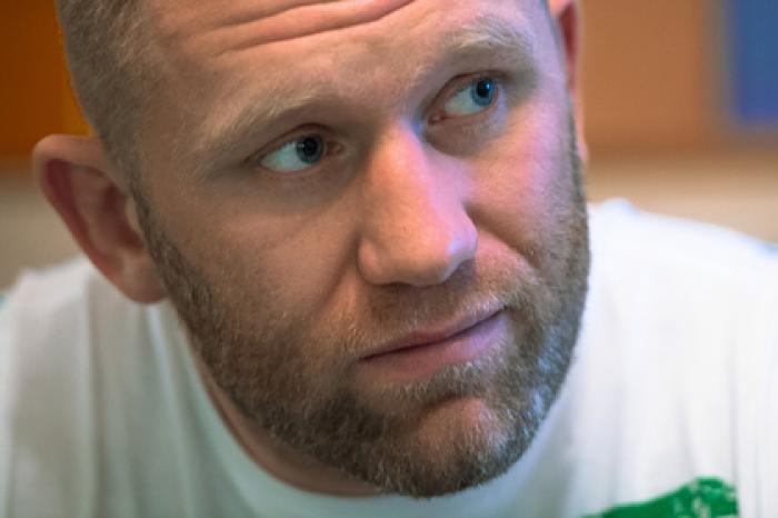 Харитонов помирился с избившим его бойцом