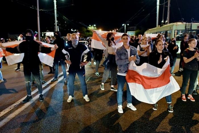 На митингах в Белоруссии задержали более тысячи человек