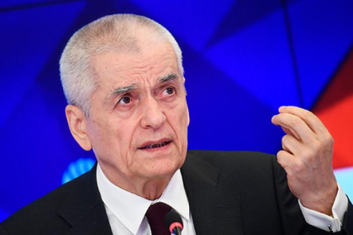 Онищенко раскритиковал идею продлить новогодние праздники на две недели