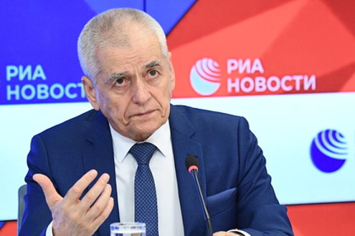 Онищенко рассказал об опасности бессимптомных носителей коронавируса