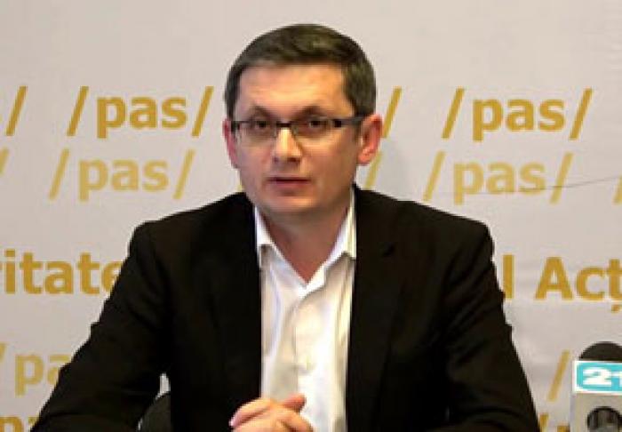 ПАРТИЯ PAS СЧИТАЕТ, ЧТО У ИГОРЯ ДОДОНА НЕТ ЛЕГИТИМНОСТИ ДЛЯ КОНСУЛЬТАЦИЯ С ФРАКЦИЯМИ