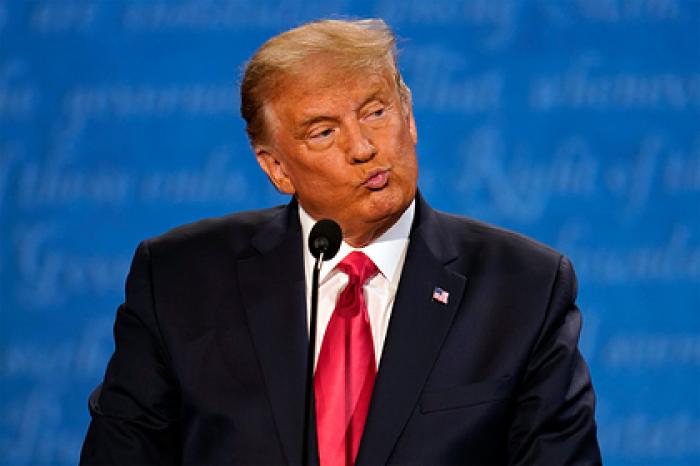 Популярность Трампа связали со смертностью от коронавируса