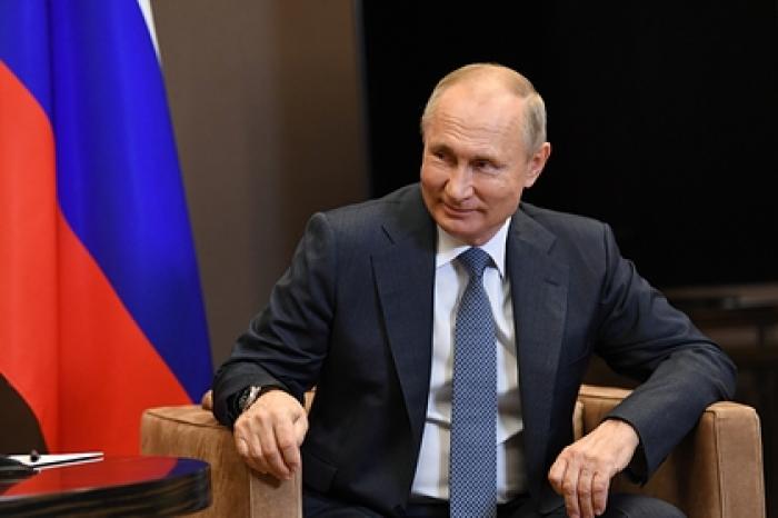 Путин пошутил о своем месте на совещании с военными