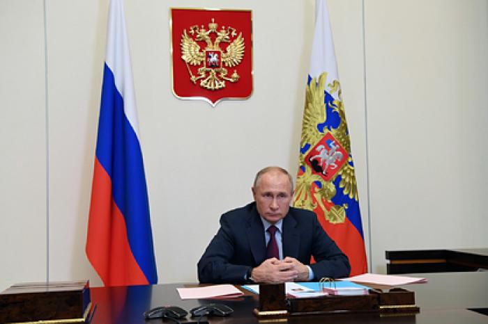 Путин упразднил Роспечать и Россвязь