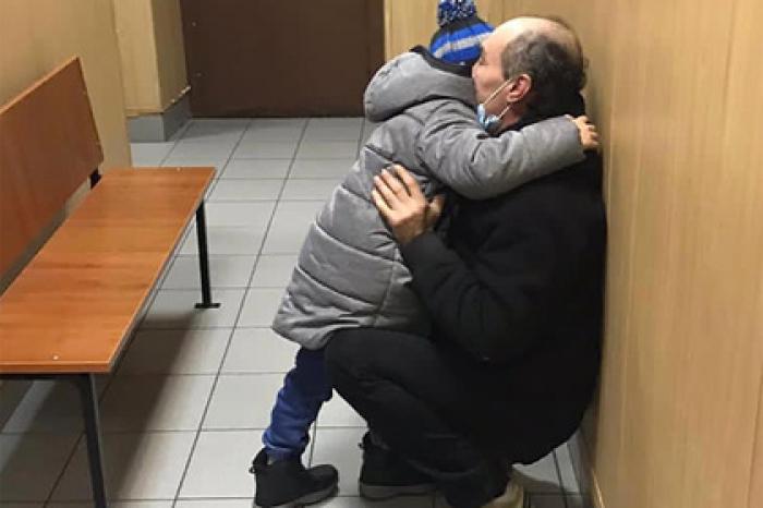 Раскрыта судьба жившего с бездомными в подмосковном лесу семилетнего мальчика