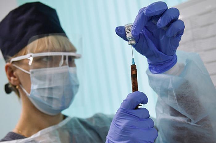 Роспотребнадзор назвал преимущества «ЭпиВакКороны»