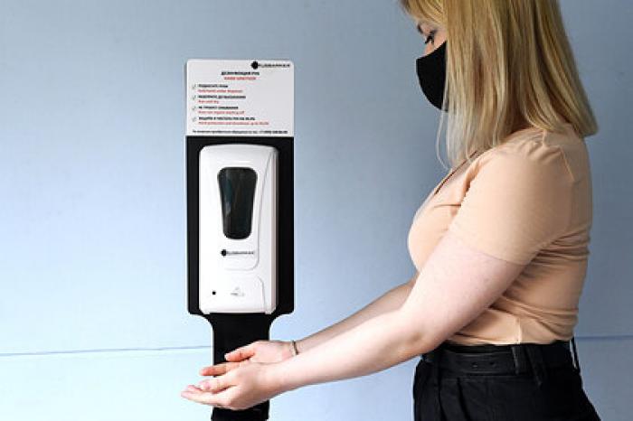 Россиянам рассказали об опасности антисептика после мытья рук с мылом